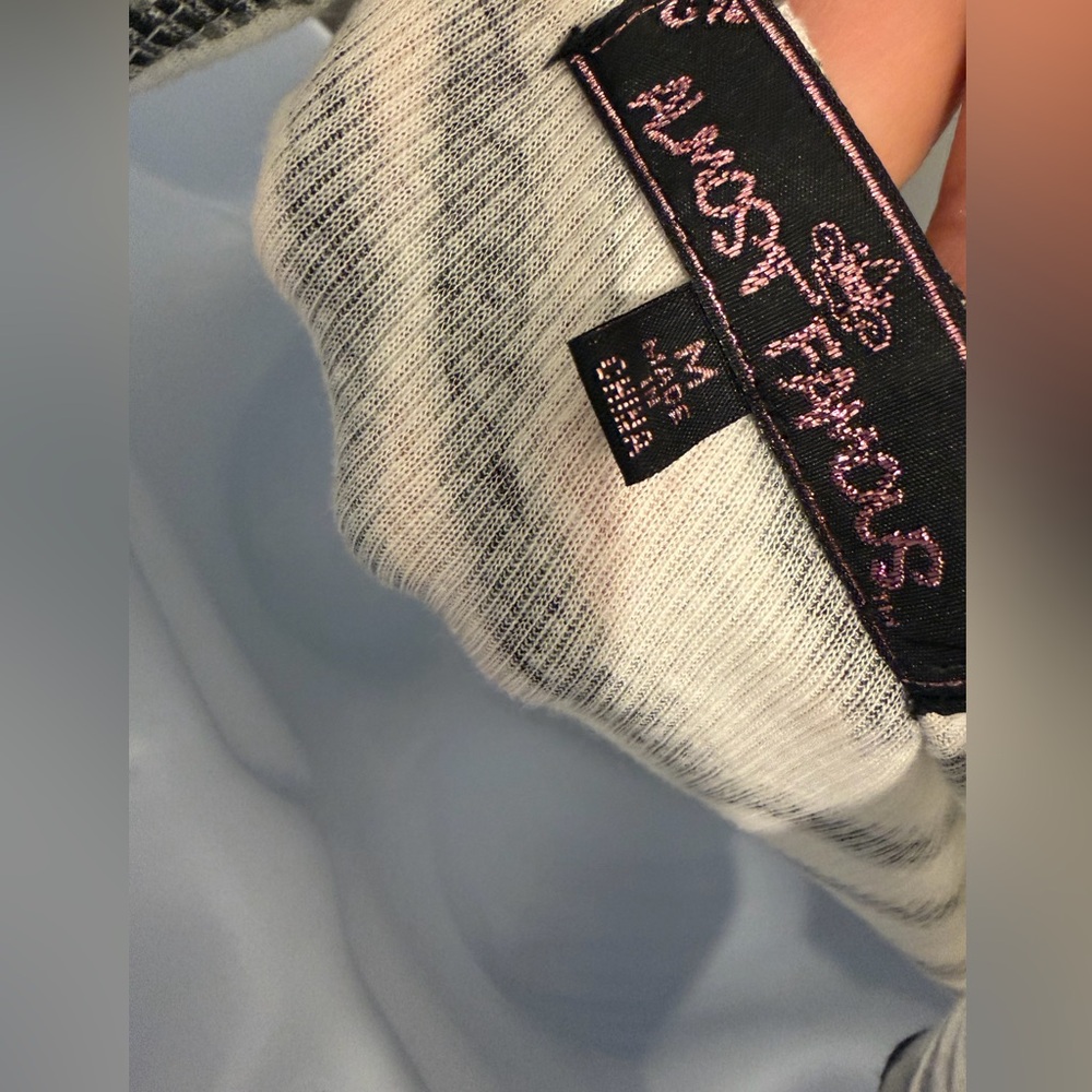 SOLD OUT - Picture 4 of 4